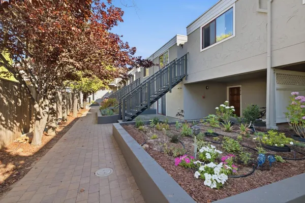 $598,000 | 4151 El Camino Way, Unit I, Palo Alto, CA 94306