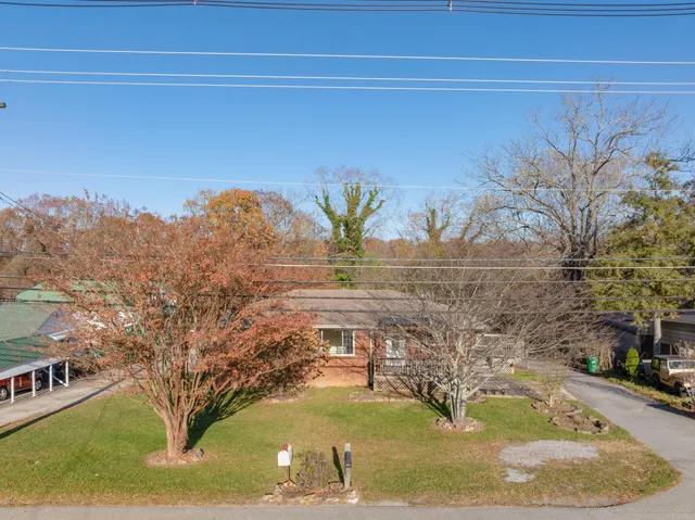 $400,000 | 2804 Taft Highway, Signal Mountain, TN 37377