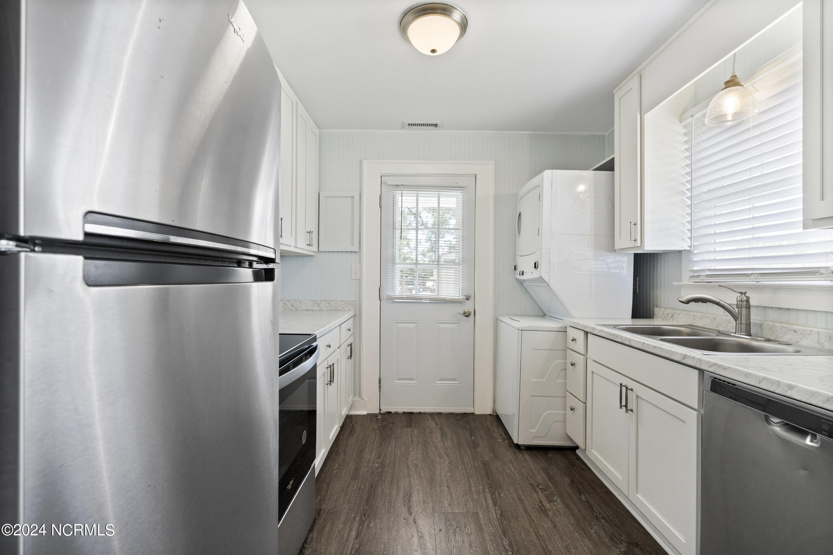 400 Judges Road Wilmington, NC 28405 - Photo 14 of 38 400 Judges Kitchen