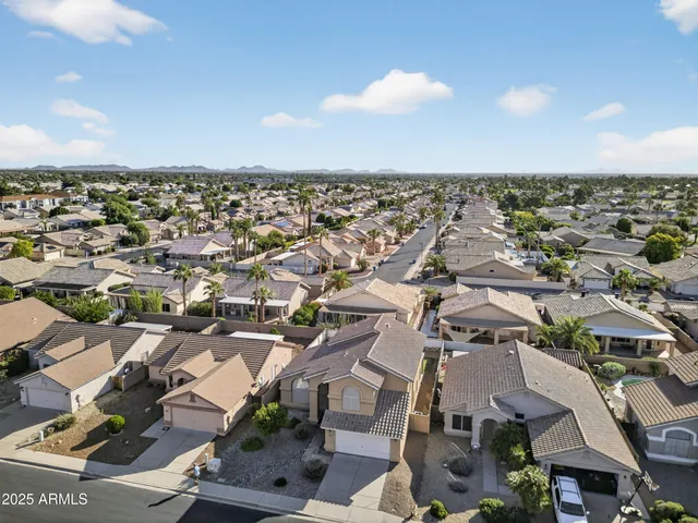 $2,200 | 17511 North Kimberly Way, Surprise, AZ 85374