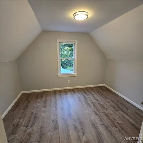 $1,100 | 3218 North Avenue, Niagara Falls, NY 14305