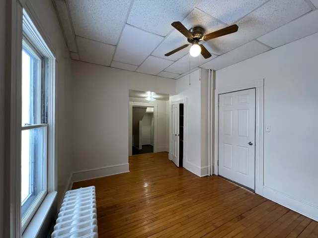 $1,300 | 321 5th Avenue East, Ashland, WI 54806