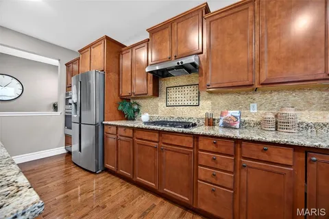 $900,000 | 468 Maple Rise Path, Chesterfield, MO 63005