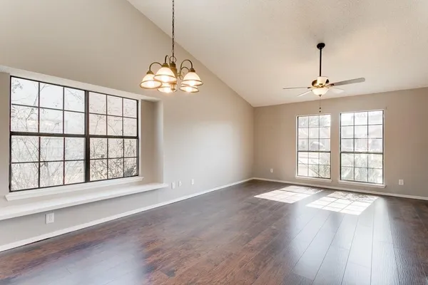 $2,100 | 9421 Shipman Street, Rowlett, TX 75088