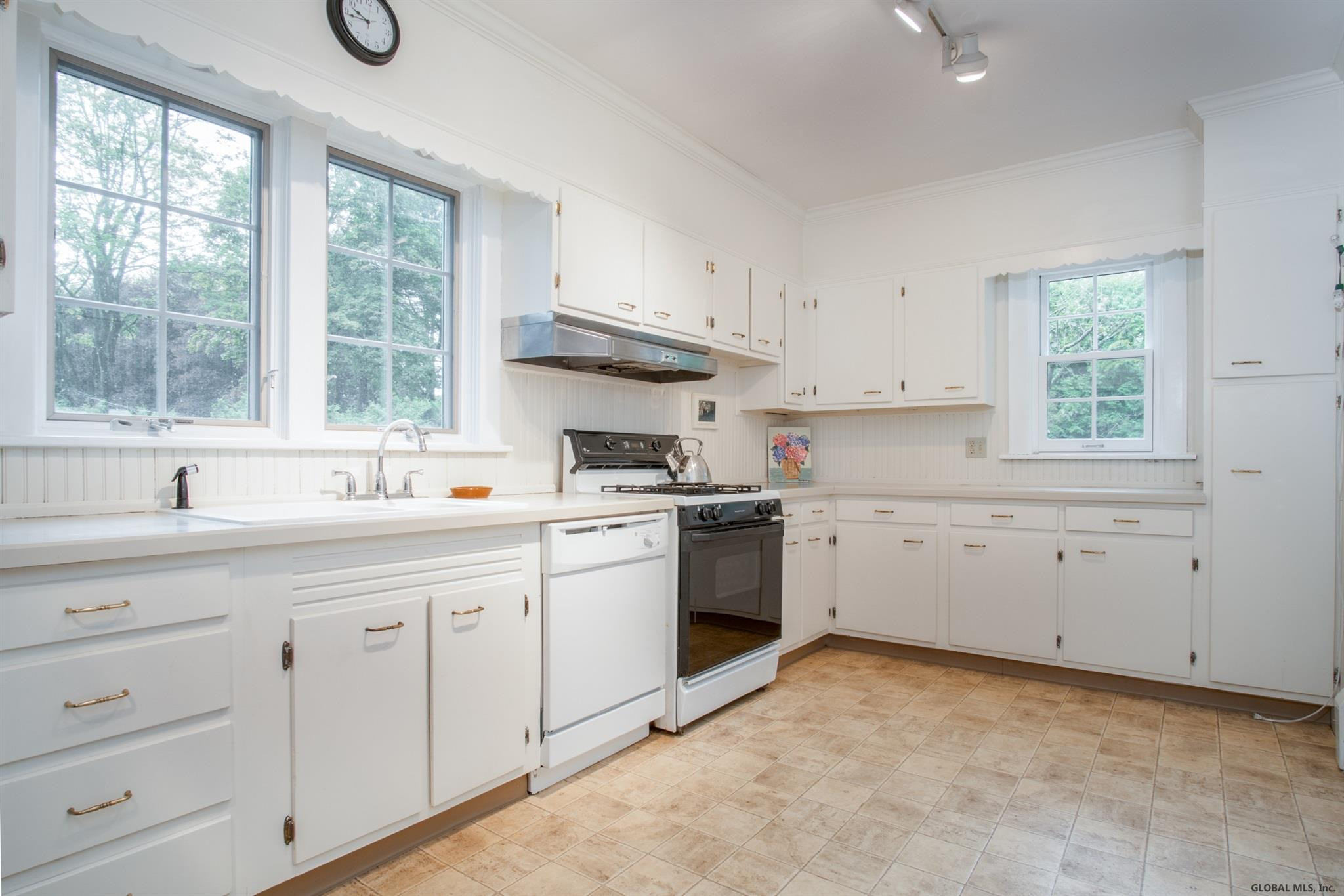 7 Upper Loudon Road Colonie, NY 12211 - Photo 10 of 28 Photo 10