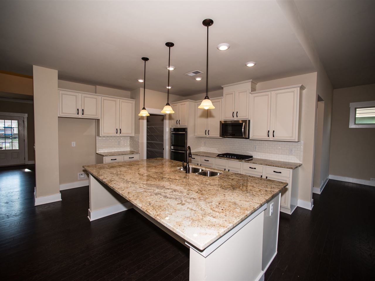 542 Grandon Road Greer, SC 29651 - Photo 6 of 18