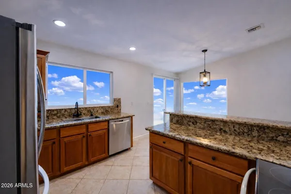 $2,900 | 7221 West Windrose Drive, Peoria, AZ 85381