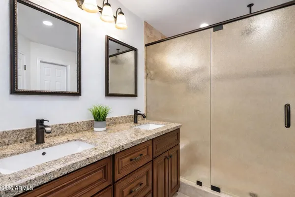 $2,900 | 7221 West Windrose Drive, Peoria, AZ 85381