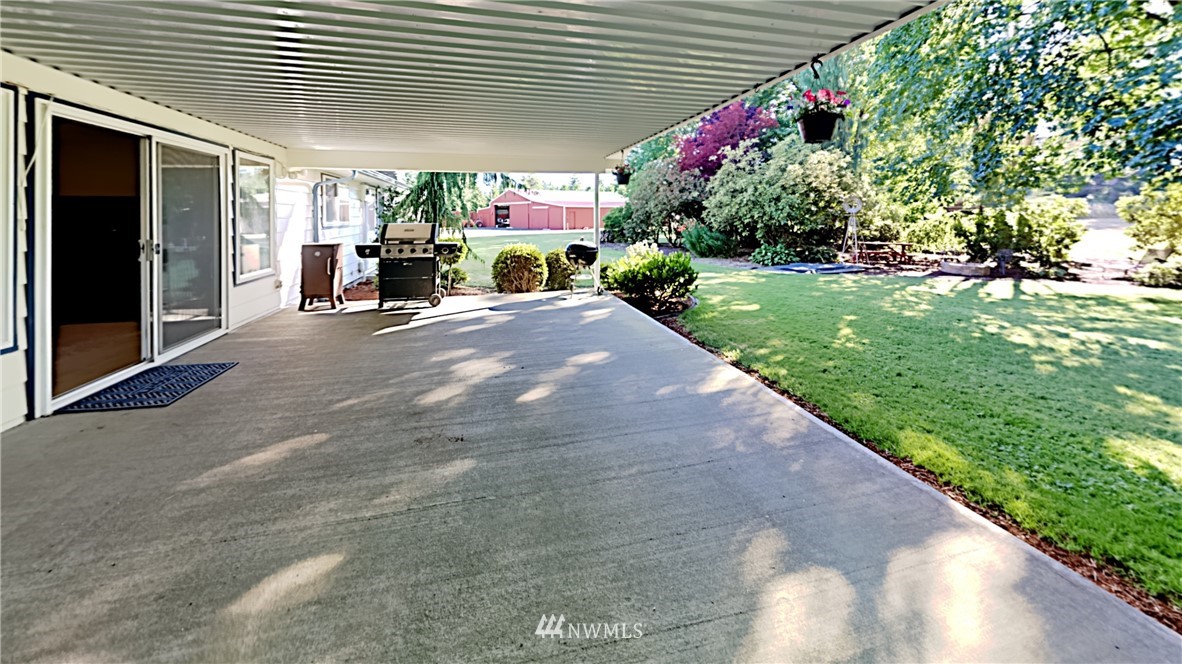 17345 Applegate Street Southwest Rochester, WA 98579 - Photo 16 of 39