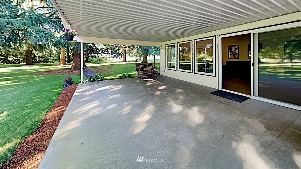 17345 Applegate Street Southwest Rochester, WA 98579 - Photo 17 of 39