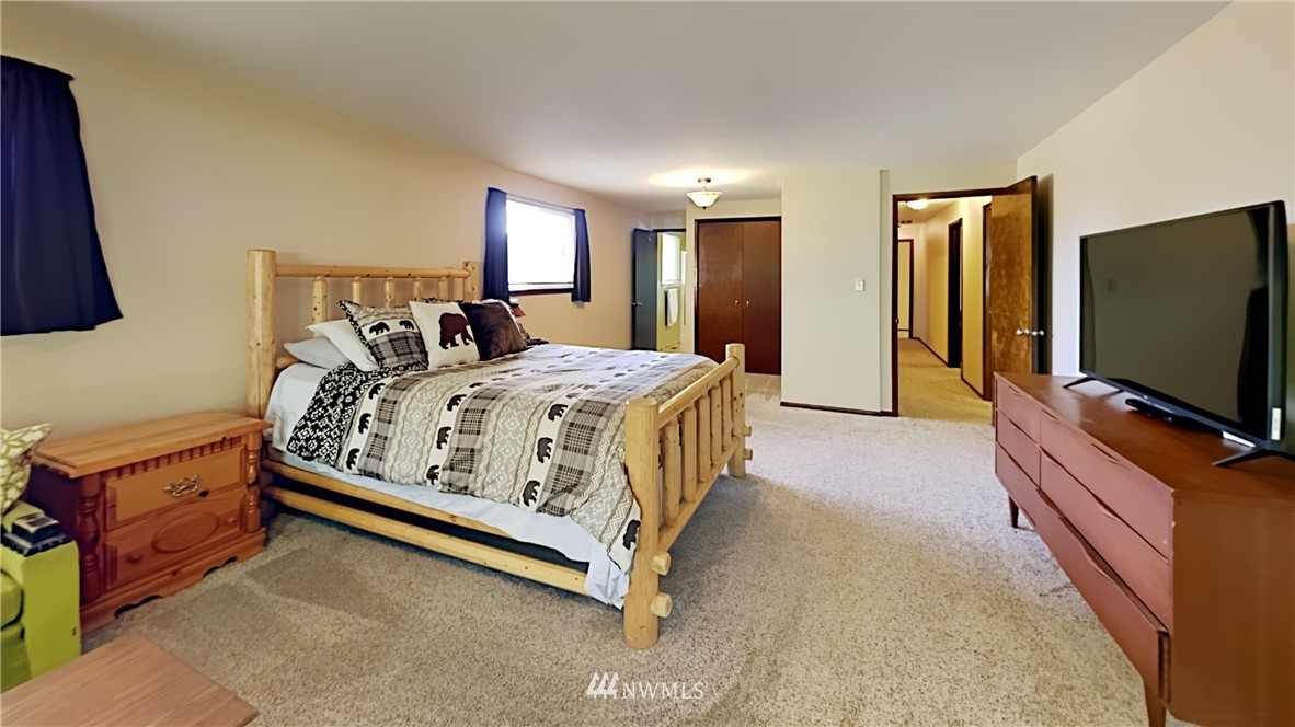 17345 Applegate Street Southwest Rochester, WA 98579 - Photo 20 of 39
