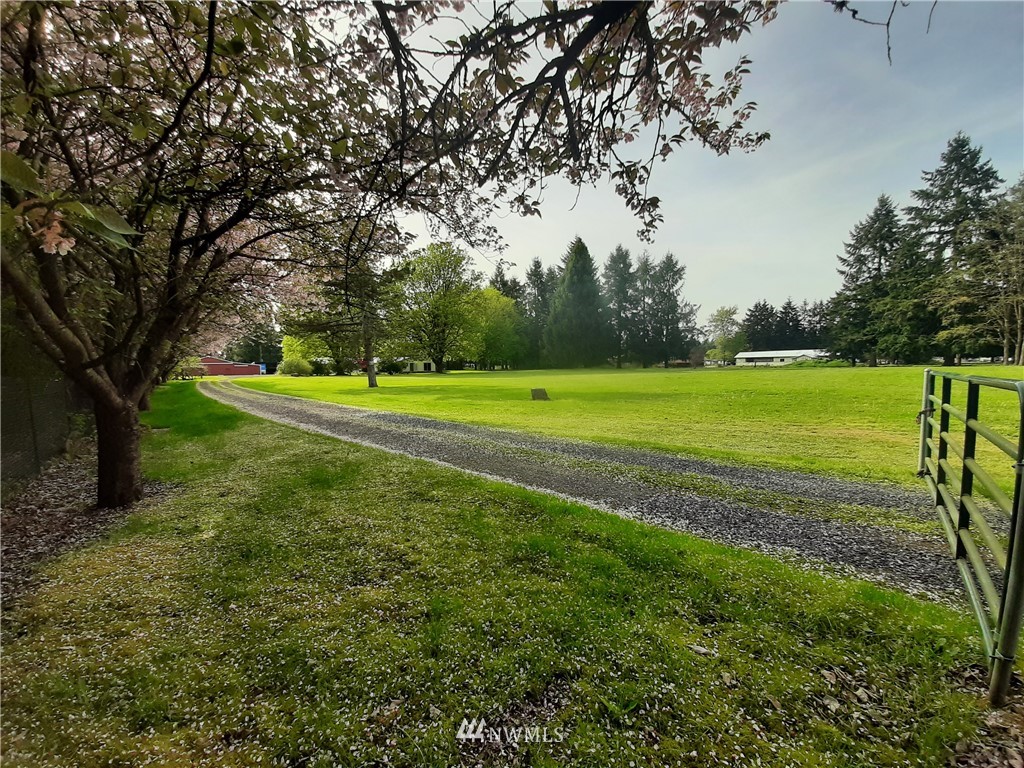 17345 Applegate Street Southwest Rochester, WA 98579 - Photo 6 of 39
