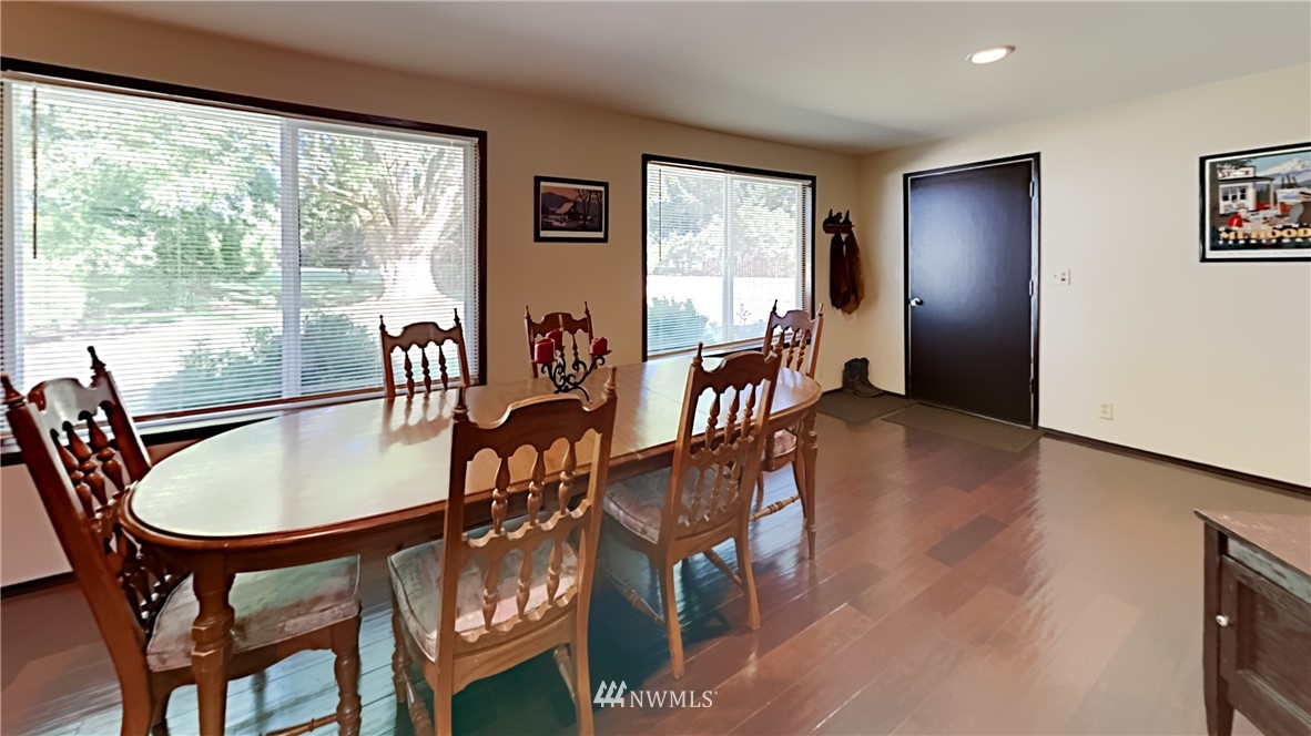 17345 Applegate Street Southwest Rochester, WA 98579 - Photo 10 of 39