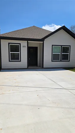 $1,600 | 531 Gordy Road, Bacliff, TX 77518