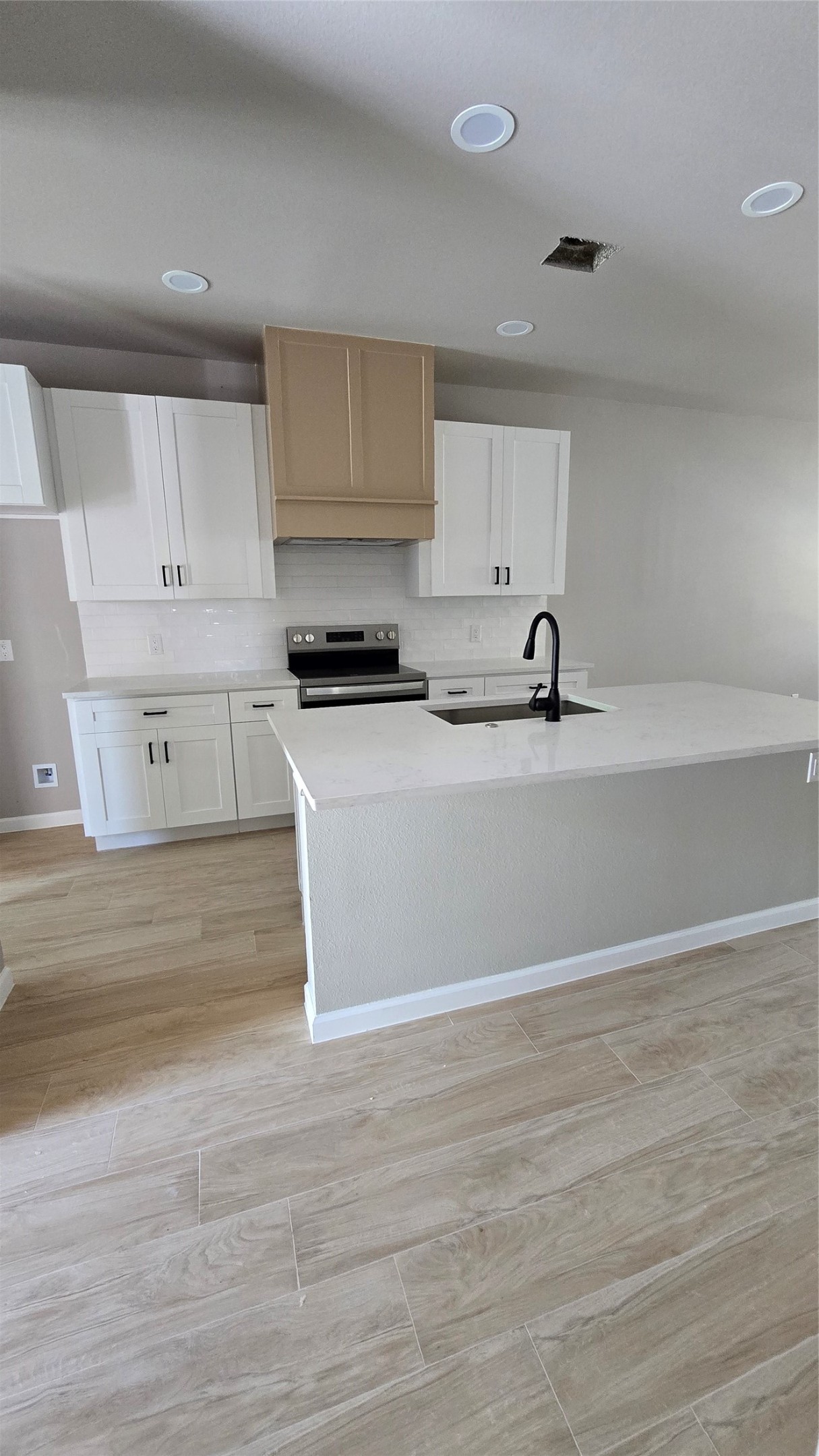 531 Gordy Road Bacliff, TX 77518 - Photo 3 of 13