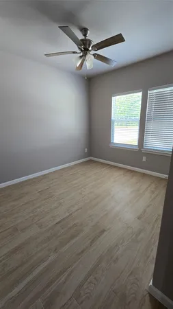 $1,600 | 531 Gordy Road, Bacliff, TX 77518