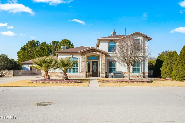 $350,000 | 502 Estancia Clara Lane, Socorro, TX 79927
