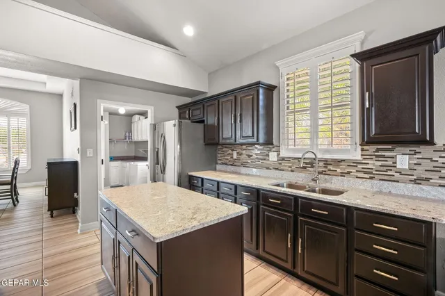 $350,000 | 502 Estancia Clara Lane, Socorro, TX 79927