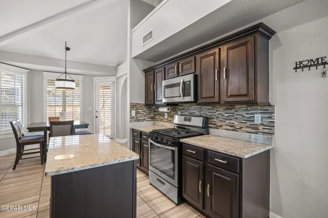 $350,000 | 502 Estancia Clara Lane, Socorro, TX 79927