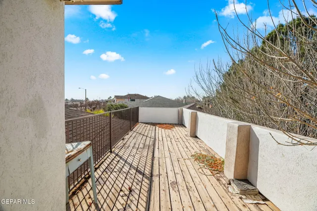 $350,000 | 502 Estancia Clara Lane, Socorro, TX 79927