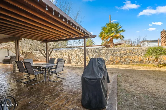 $350,000 | 502 Estancia Clara Lane, Socorro, TX 79927