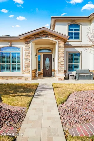 $350,000 | 502 Estancia Clara Lane, Socorro, TX 79927