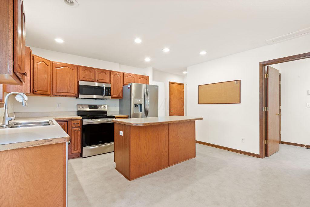 50 Roland Court Pataskala, OH 43062 - Photo 9 of 28 Gallery Image 9