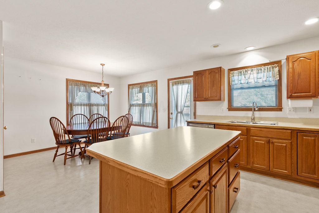 50 Roland Court Pataskala, OH 43062 - Photo 10 of 28 Gallery Image 10