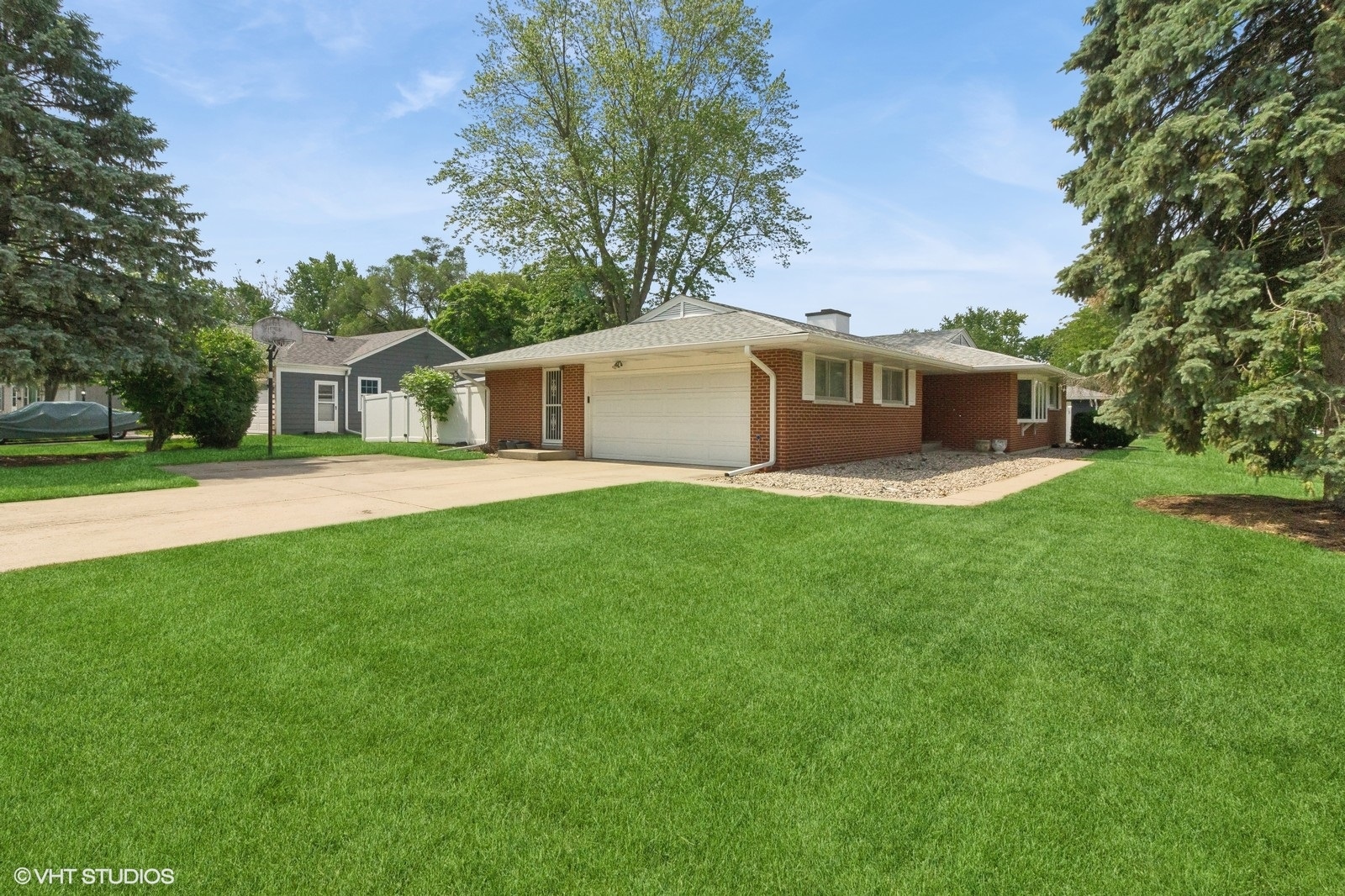 16 Old Post Road Montgomery, IL 60538 - Photo 21 of 21 a front view of a house with a yard and trees