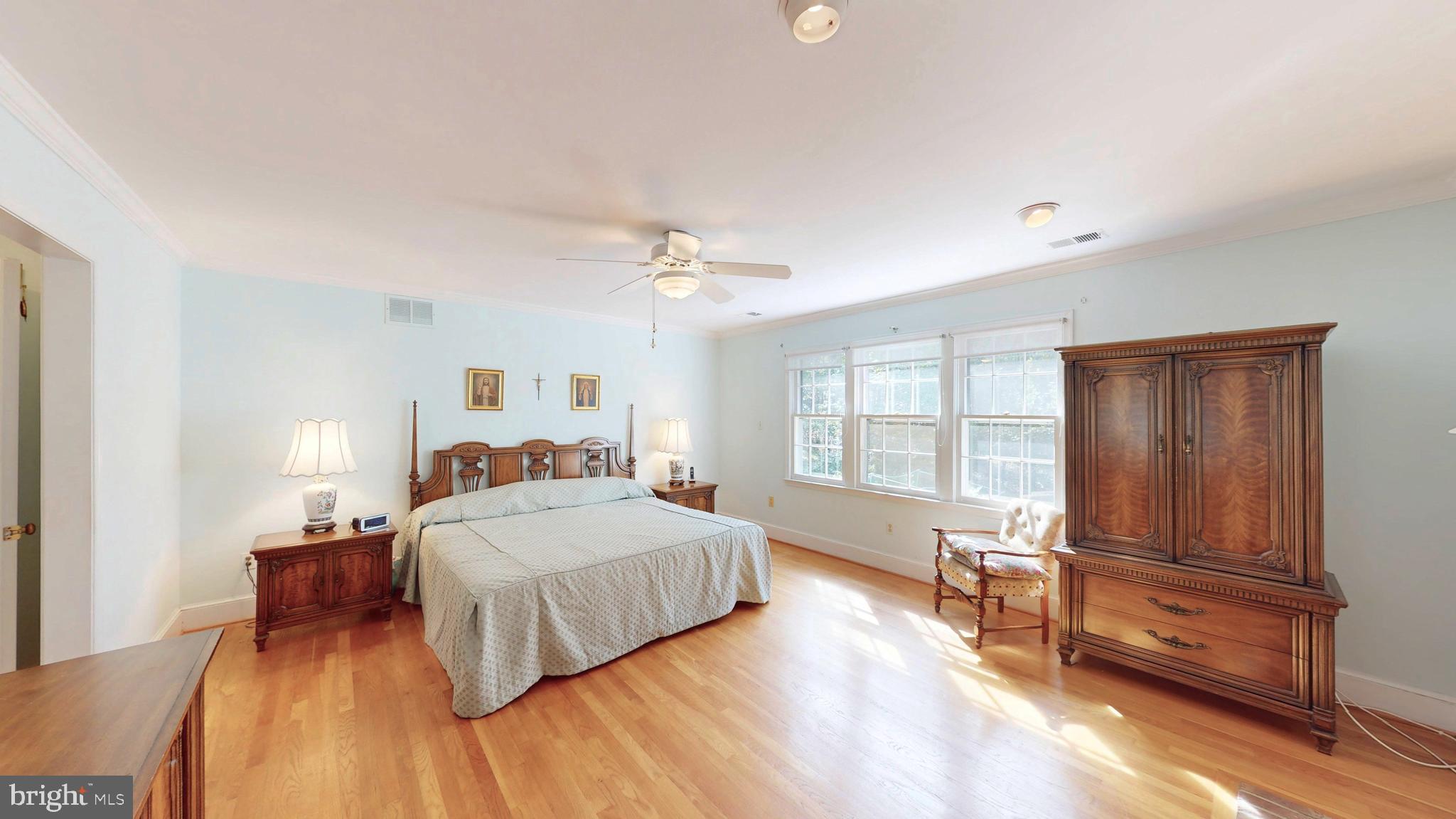 2018 Hunter Mill Road Vienna, VA 22181 - Photo 33 of 71 Gallery Image 33