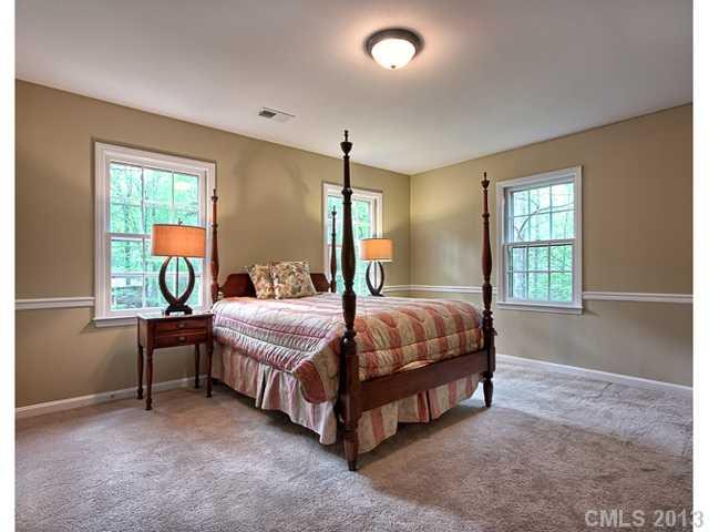 525 Harrogate Road Matthews, NC 28105 - Photo 10 of 16 Gallery Image 10