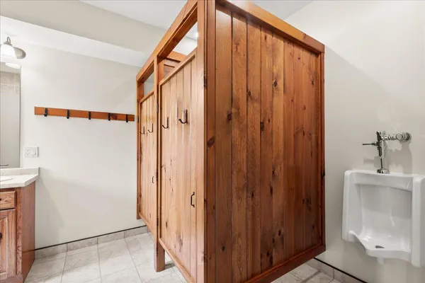 $4,590,000 | 101 North Wyman Road, Remus, MI 49340