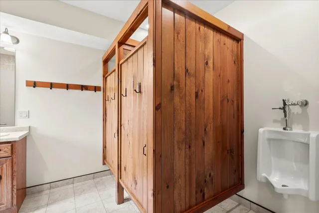 $4,590,000 | 101 North Wyman Road, Remus, MI 49340