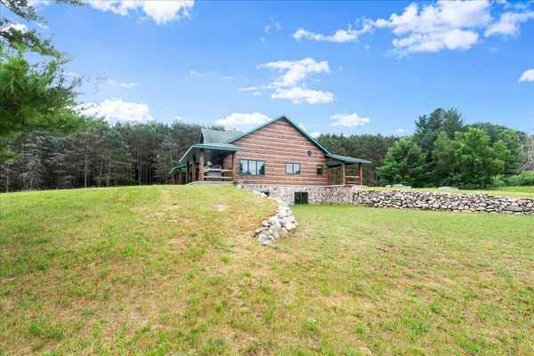 $4,590,000 | 101 North Wyman Road, Remus, MI 49340