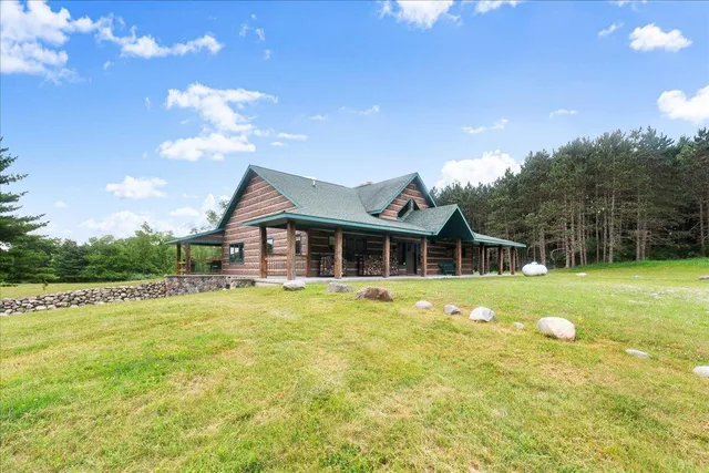 $4,590,000 | 101 North Wyman Road, Remus, MI 49340