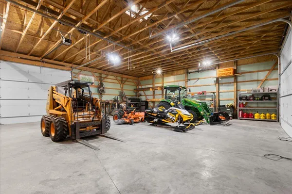 $4,590,000 | 101 North Wyman Road, Remus, MI 49340