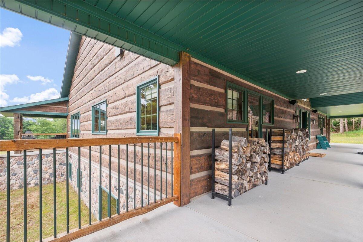 101 North Wyman Road Remus, MI 49340 - Photo 5 of 51 06-DSC_1195