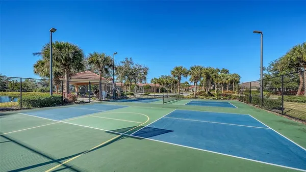 $647,000 | 522 Luminary Boulevard, Osprey, FL 34229