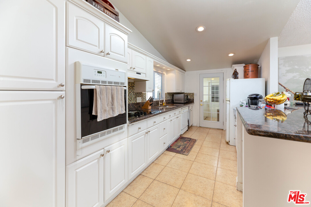 5610 Central Avenue Riverside, CA 92504 - Photo 13 of 30