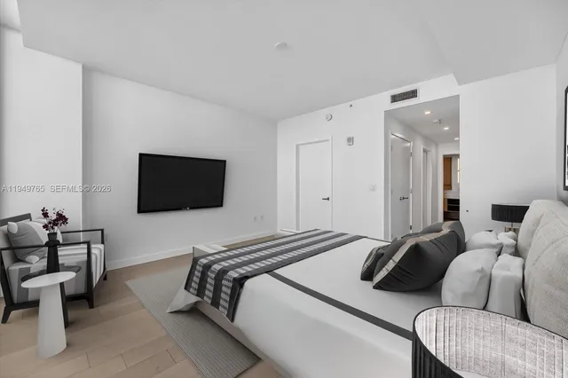 $3,200,000 | 9201 East Bay Harbor Drive, Unit UPH02, Bay Harbor Islands, FL 33154