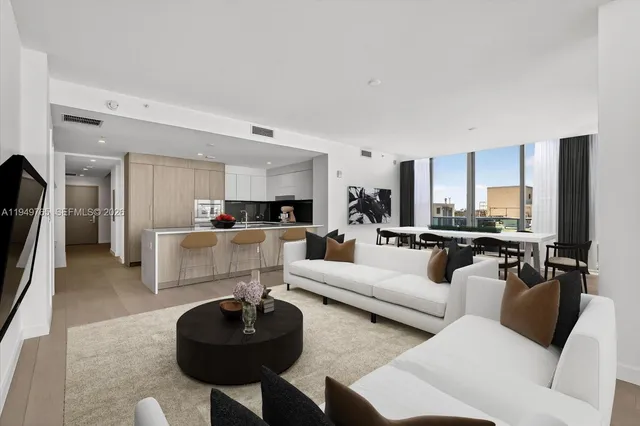 $3,200,000 | 9201 East Bay Harbor Drive, Unit UPH02, Bay Harbor Islands, FL 33154