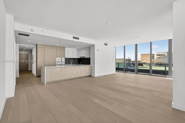 $3,200,000 | 9201 East Bay Harbor Drive, Unit UPH02, Bay Harbor Islands, FL 33154