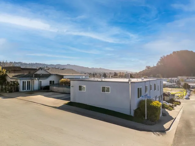 a view of a terrace with a garden