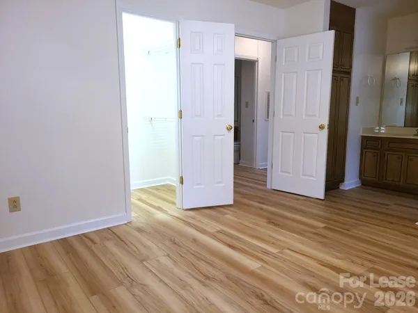 $1,125 | 2016 Oakdale Road, Charlotte, NC 28216