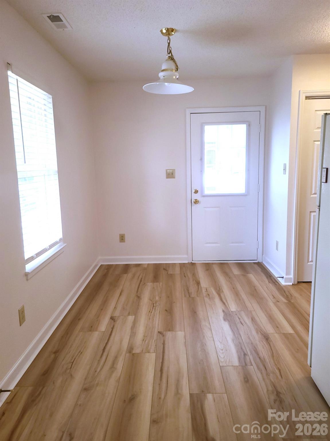 2016 Oakdale Road Charlotte, NC 28216 - Photo 5 of 13