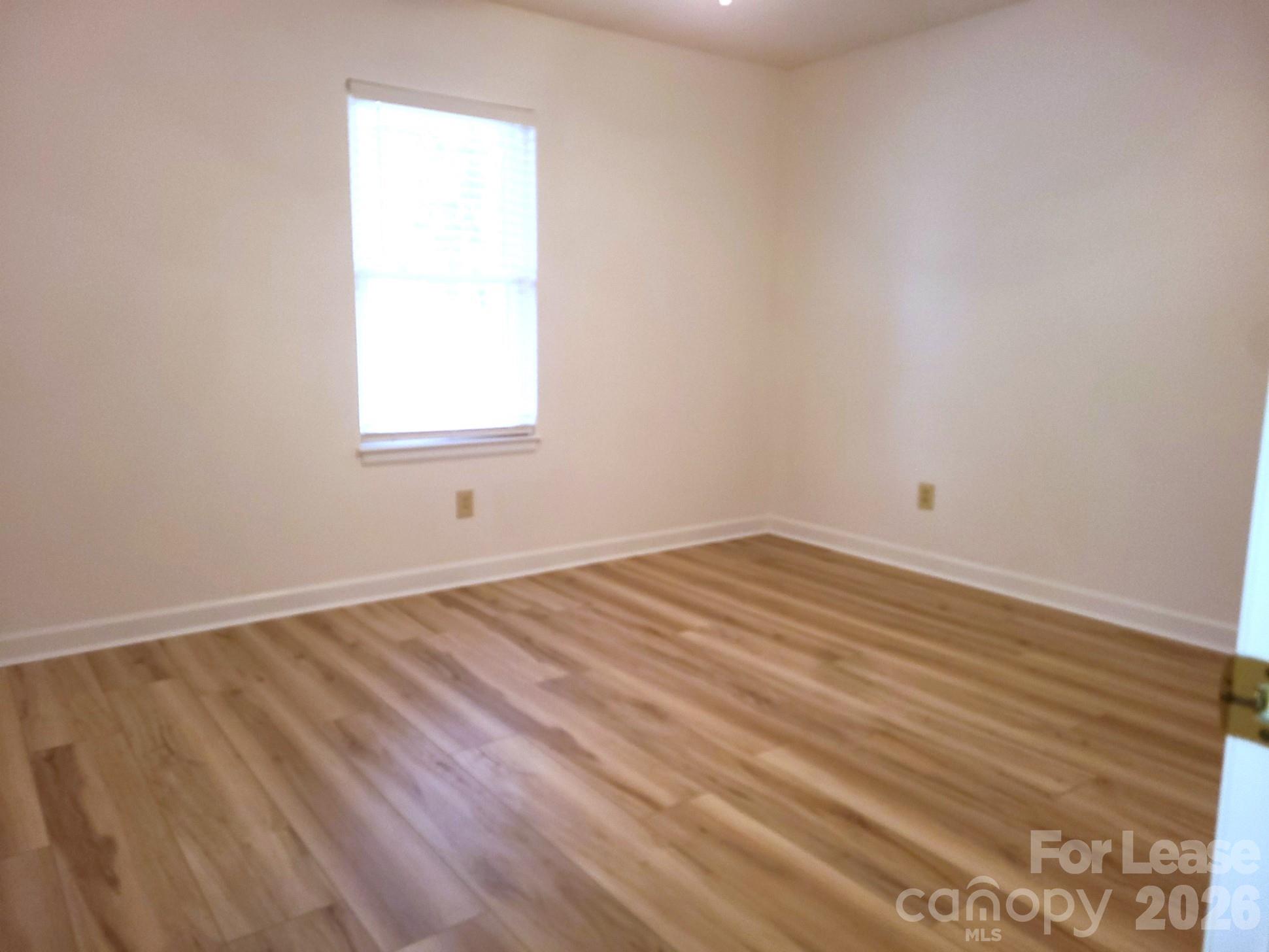 2016 Oakdale Road Charlotte, NC 28216 - Photo 10 of 13