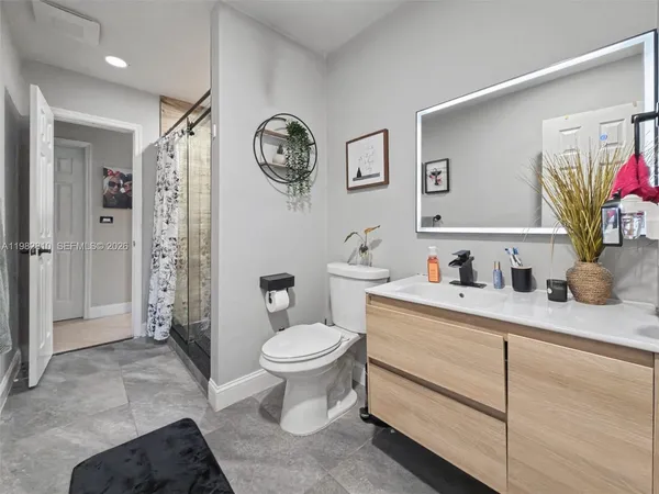 $975,000 | 6726 Orchid Drive, Miami Lakes, FL 33014