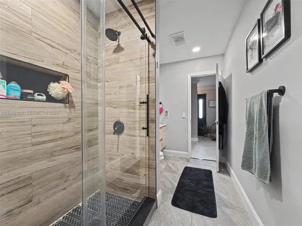 $975,000 | 6726 Orchid Drive, Miami Lakes, FL 33014