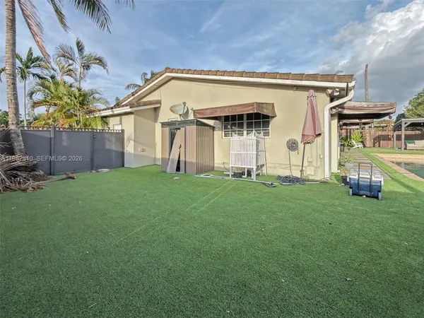 $975,000 | 6726 Orchid Drive, Miami Lakes, FL 33014