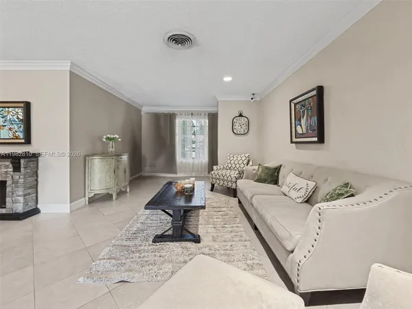 $975,000 | 6726 Orchid Drive, Miami Lakes, FL 33014